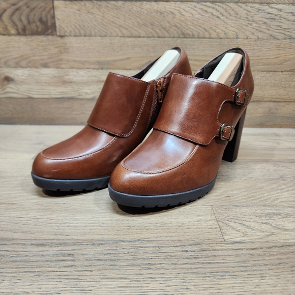 Clarks Artisan Elipsa Mae Double Buckle Brown Block Heels Ankle Boots Size 9.5 - Picture 6 of 10